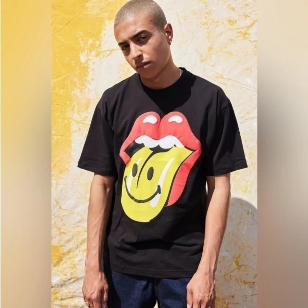 Market x Smiley x The Rolling Stones Unisex T-Shirt Black S Streetwear Concert
